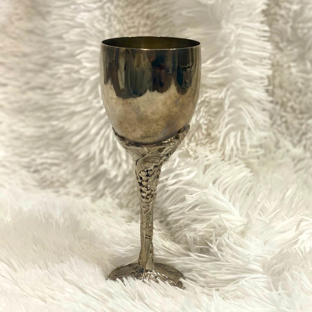 Vintage Godinger Silver-Plated Wine Glass Goblet Patina Grapes Vines Stem